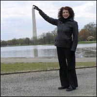 Mary Ruth touching the top of the Washingont Monument